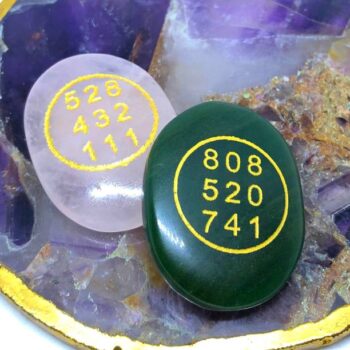 VIBESLE Combo of Green Jade & Rose Quartz Stone Zibu Sy...