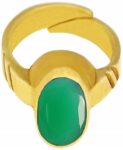 Natural Square Emerald (Panna)Gemstone 5.25 Ratti or 4....