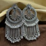 Lustrous Rhinestone Embedded Heart Shaped Hoop Korean D...