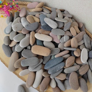 2-4 cm, 0,7-1,5 inc 30 pieces of long sea stones, beach stones, free shipping,