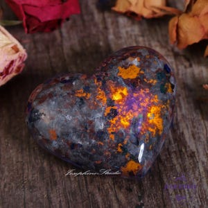 2" Emberlite Stone / Flame Stone / UV Reactive / Firestone / Natural Emberlite/ Fire Stone / Emberlite Heart Shape Polised Stone, Gift